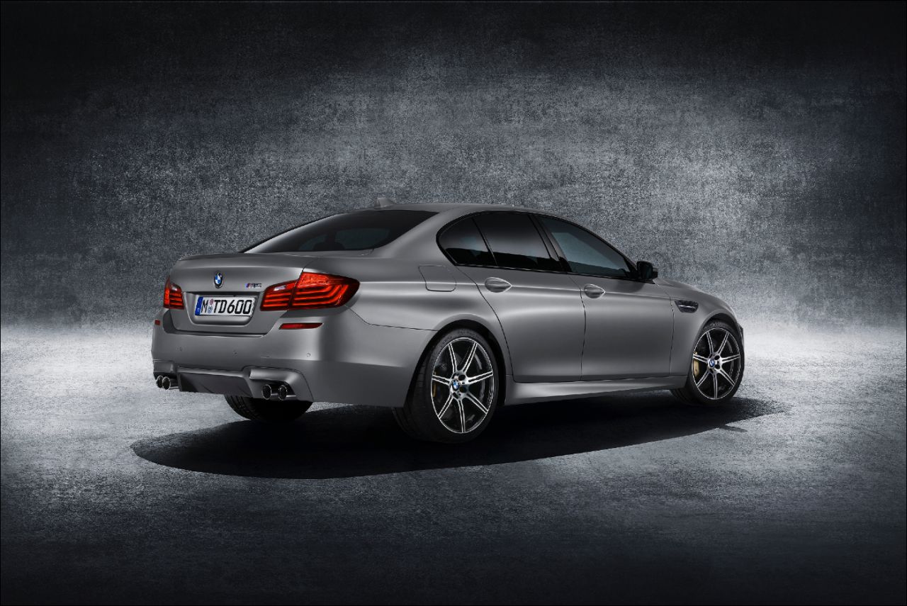 BMW_M5_30Anni_02