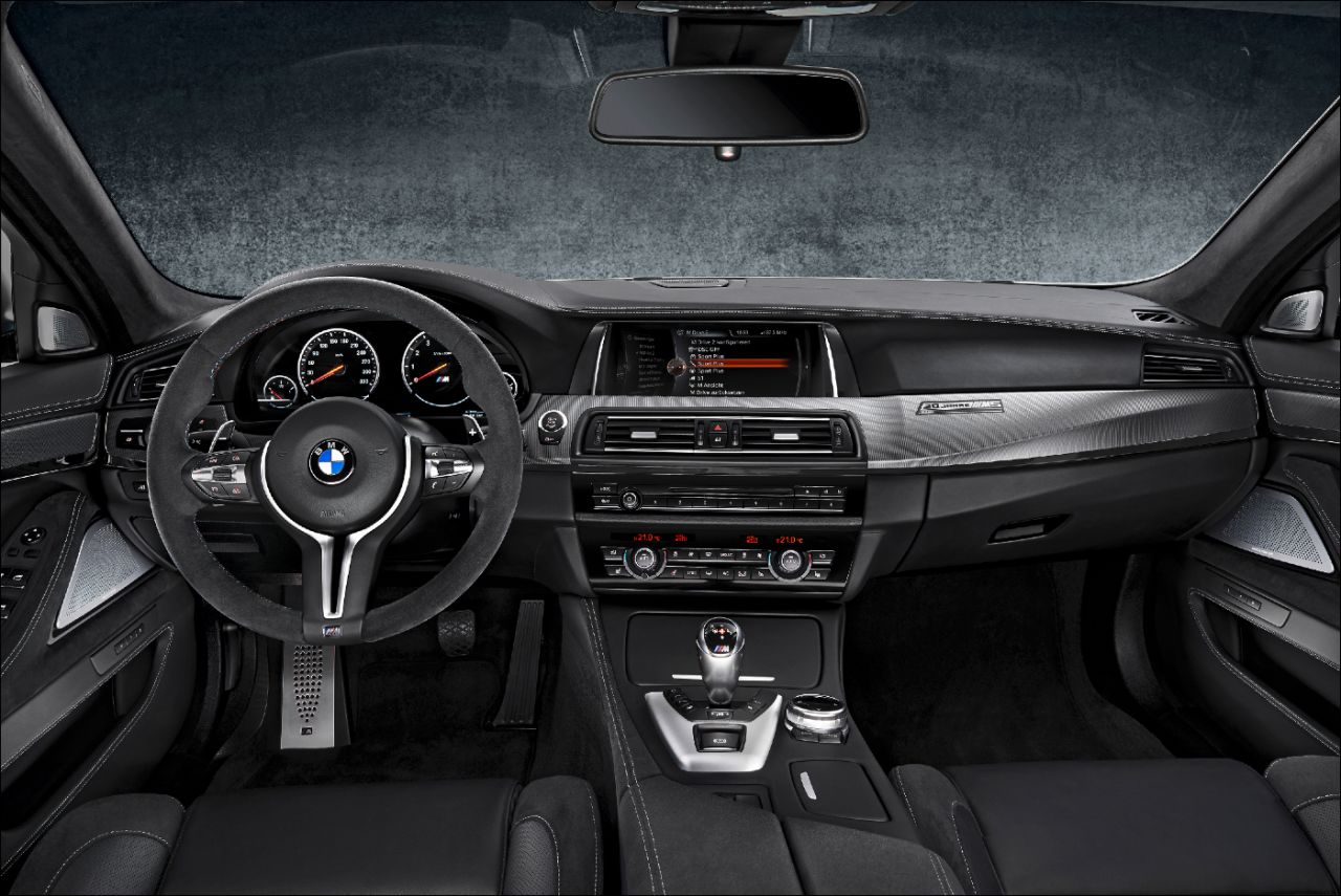 BMW_M5_30Anni_11