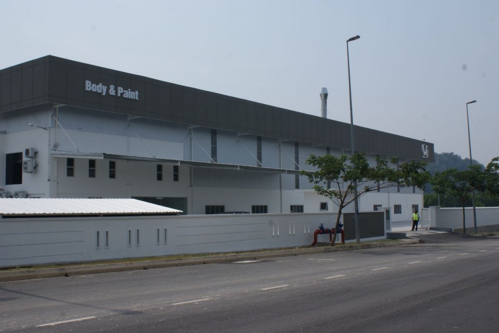 01 The New Ban Lee Heng Motor Body and Paint Centre