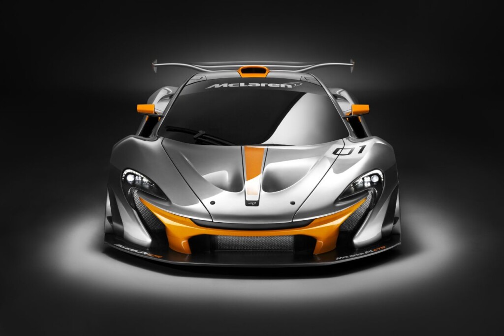 76869mclarenp1gtrfront