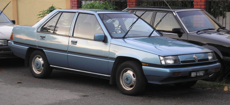 800px-Proton_Saga_(first_generation)_(front),_Kuala_Lumpur