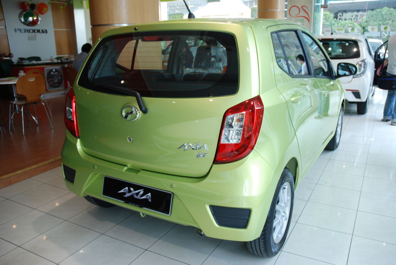Perodua's 2015 sales exceeds 200,000 units, aims 216,000 