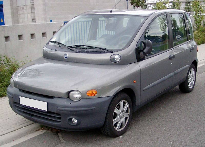 800px-Fiat_Multipla_front_20080825