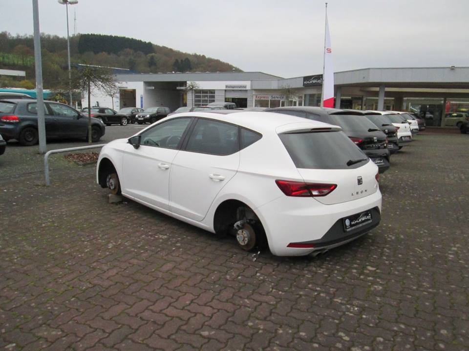 Dealership_Audi_RimsStolen_Germany-01