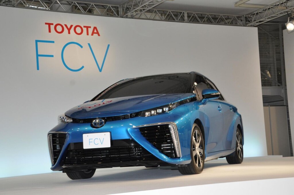 Toyota_FCV_03