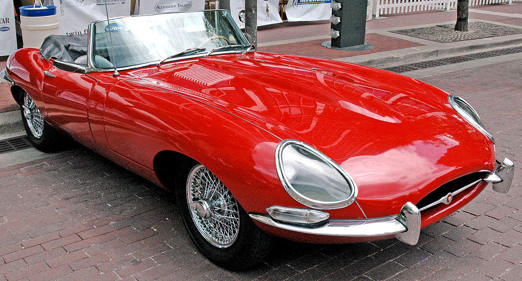 1024px-1963_Jaguar_XK-E_Roadster