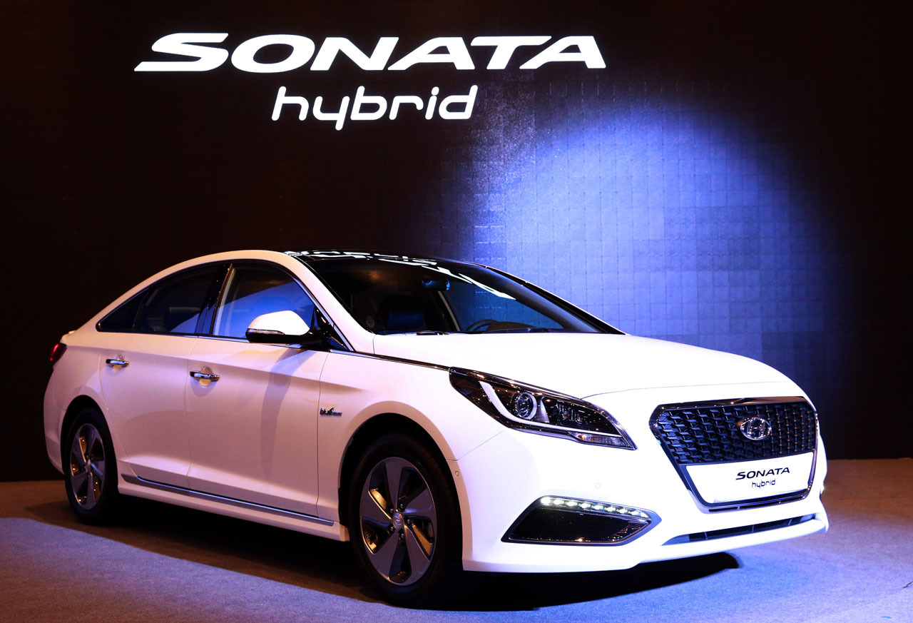 2016-hyundai-sonata-hybrid-004-1