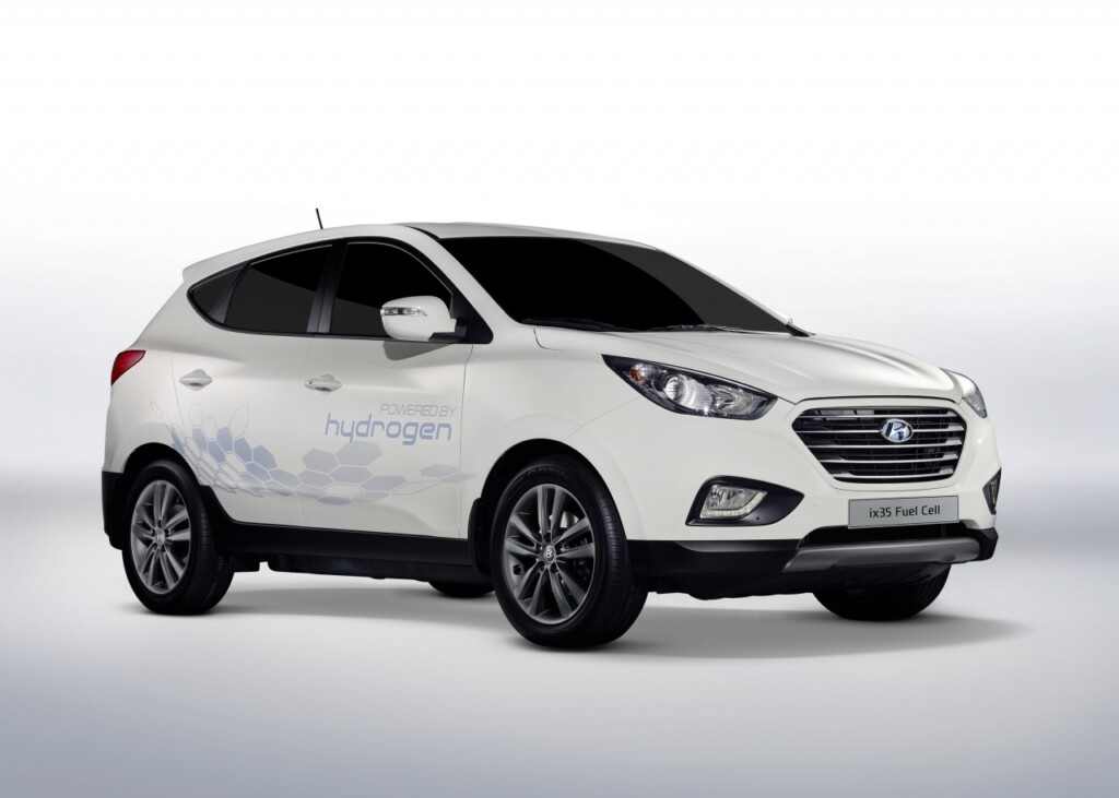 Hyundai First To Offer Hydrogen Fuel Cell Vehicles to Canadian Public (2)