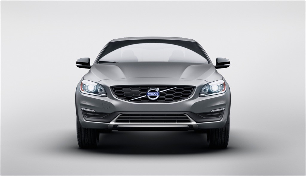 155763_Volvo_S60_Cross_Country