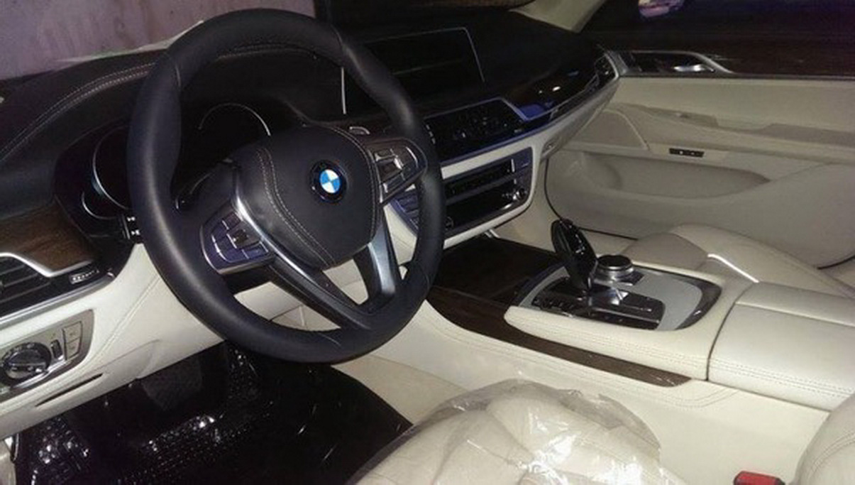 2016-BMW-7-Series-4