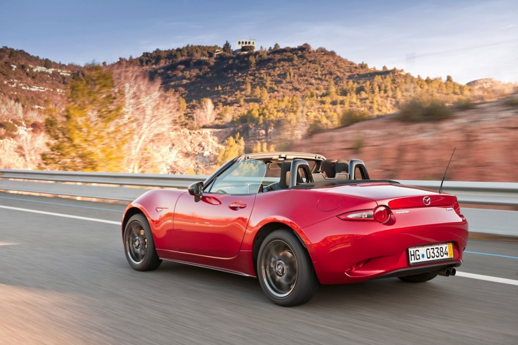 mx-5_2015_action_24_screen