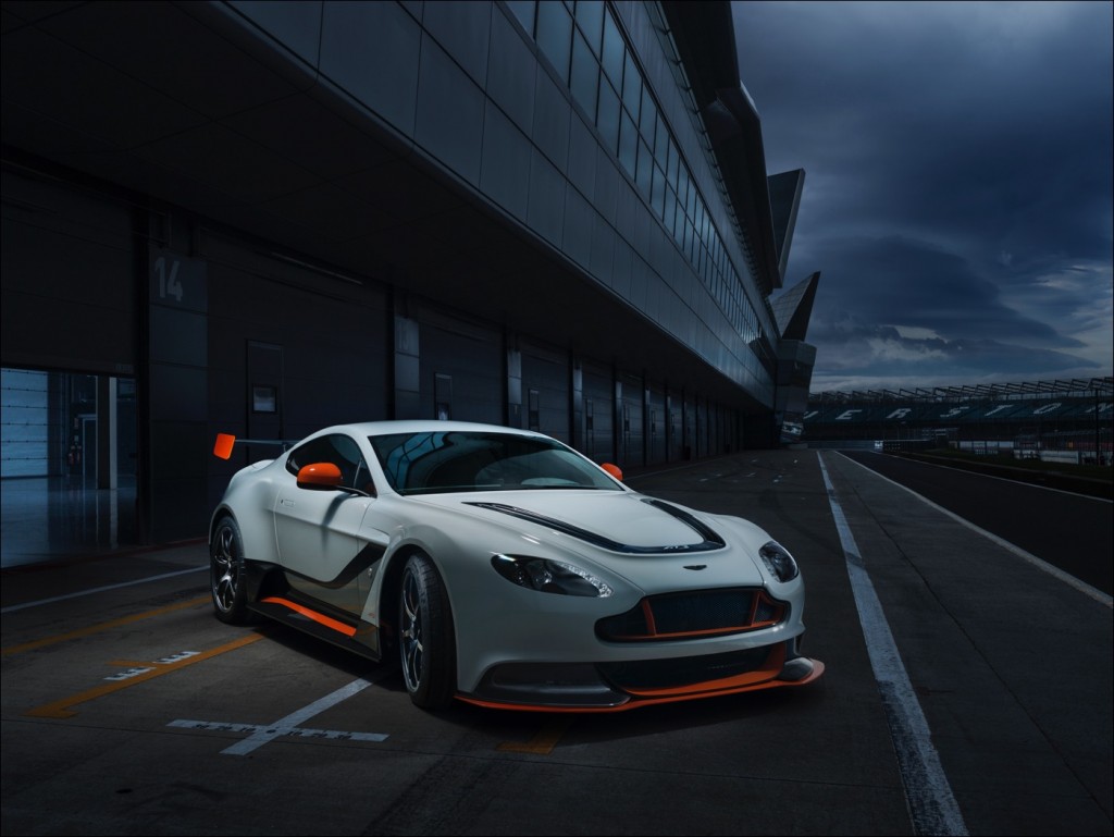 AstonMartin_Vantage_GT3-01