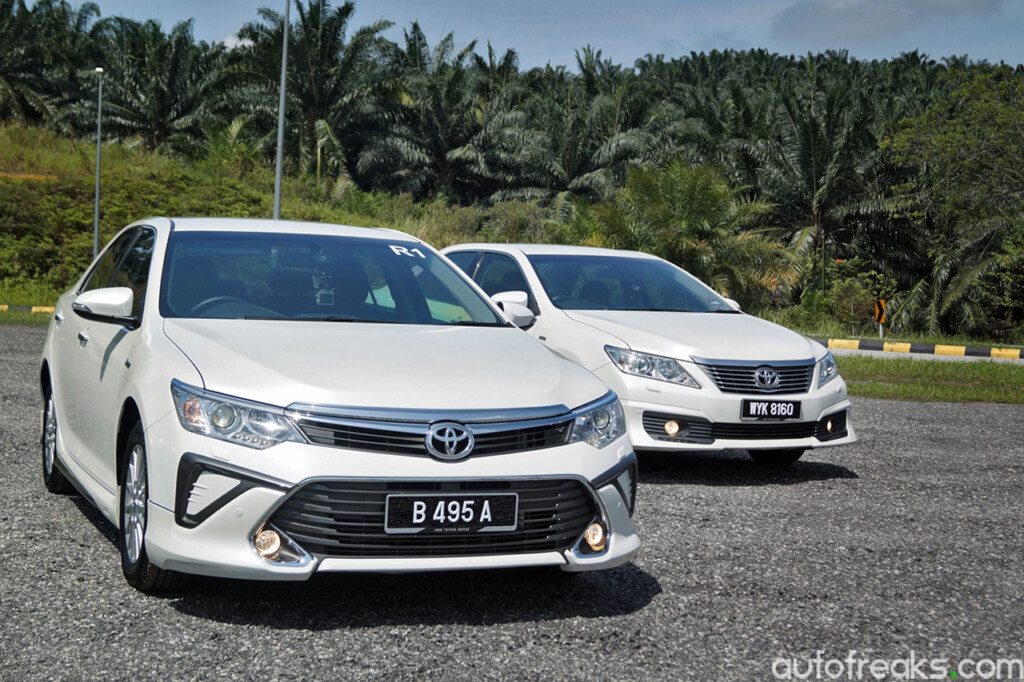 2015_Toyota_Camry (13)