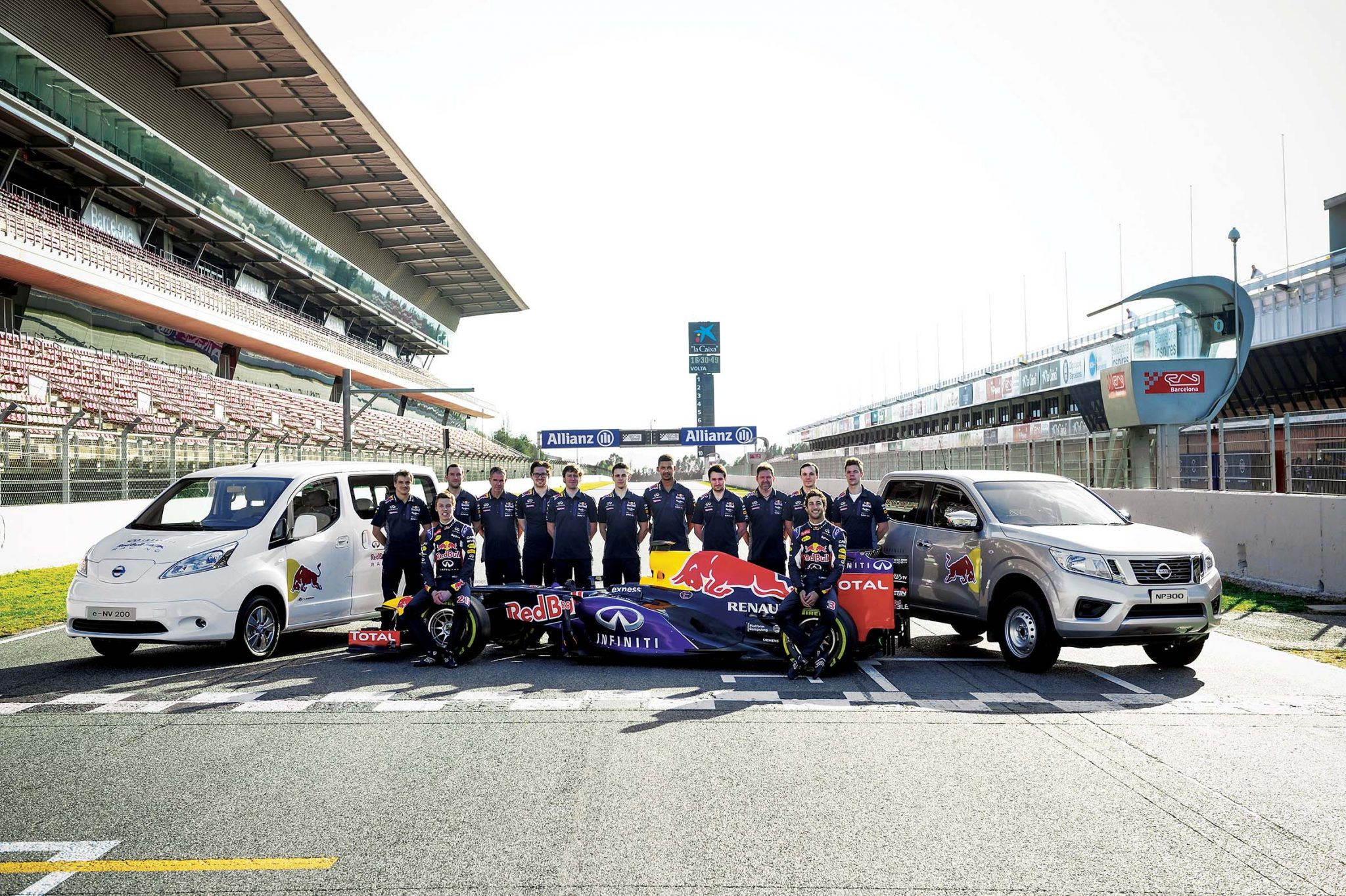 IRBR Team with Nissan LCV at Barcelona_Spain_2