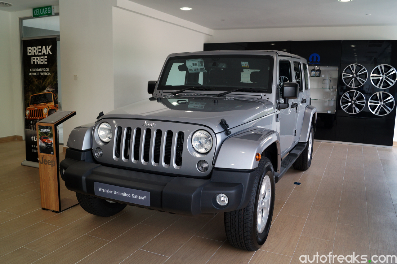 Jeep_Wrangler_Unlimited_Sahara (1)