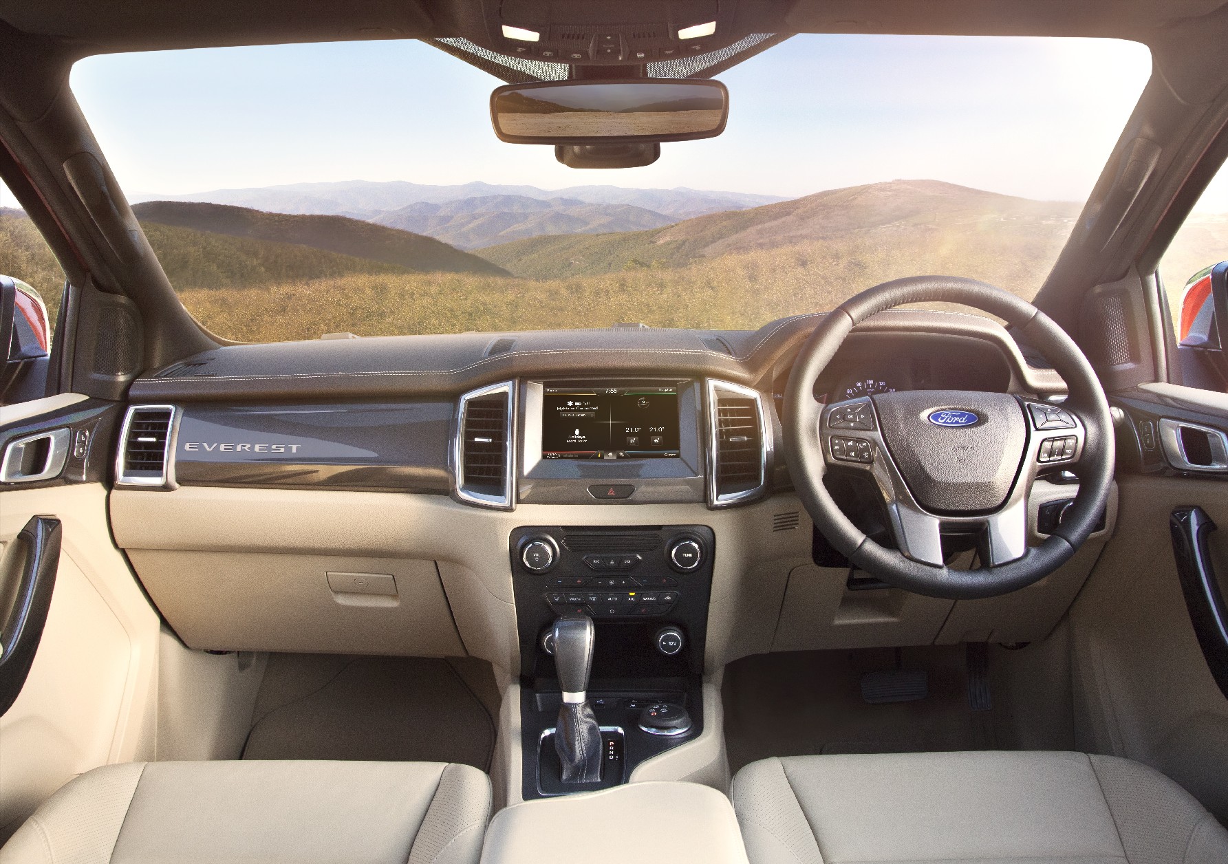 New Ford Everest_Interior2