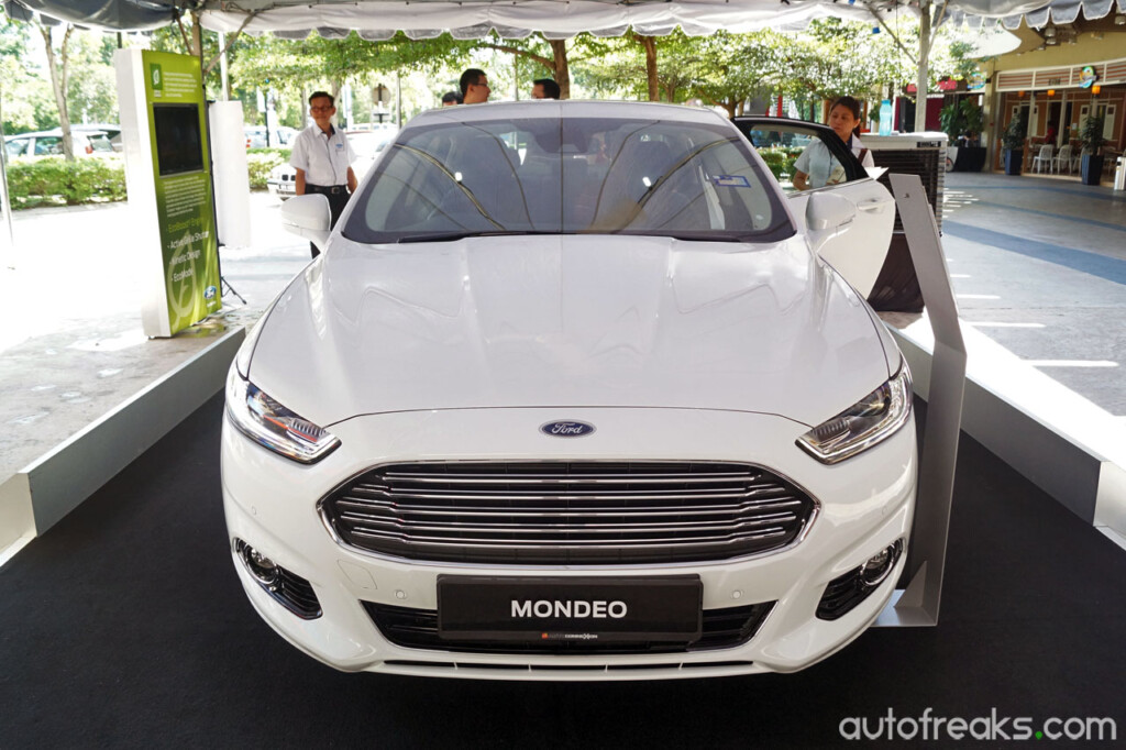 2015_Ford_Mondeo_EcoBoost (1)