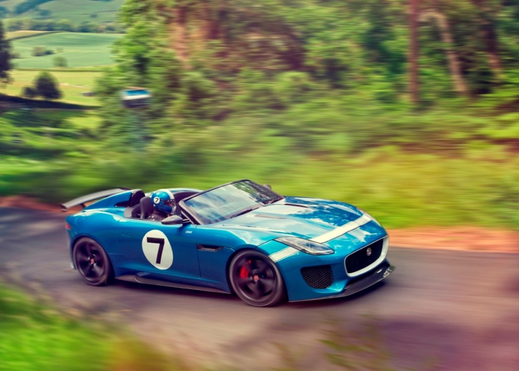 Jaguar F-Type Project 7_In motion_2