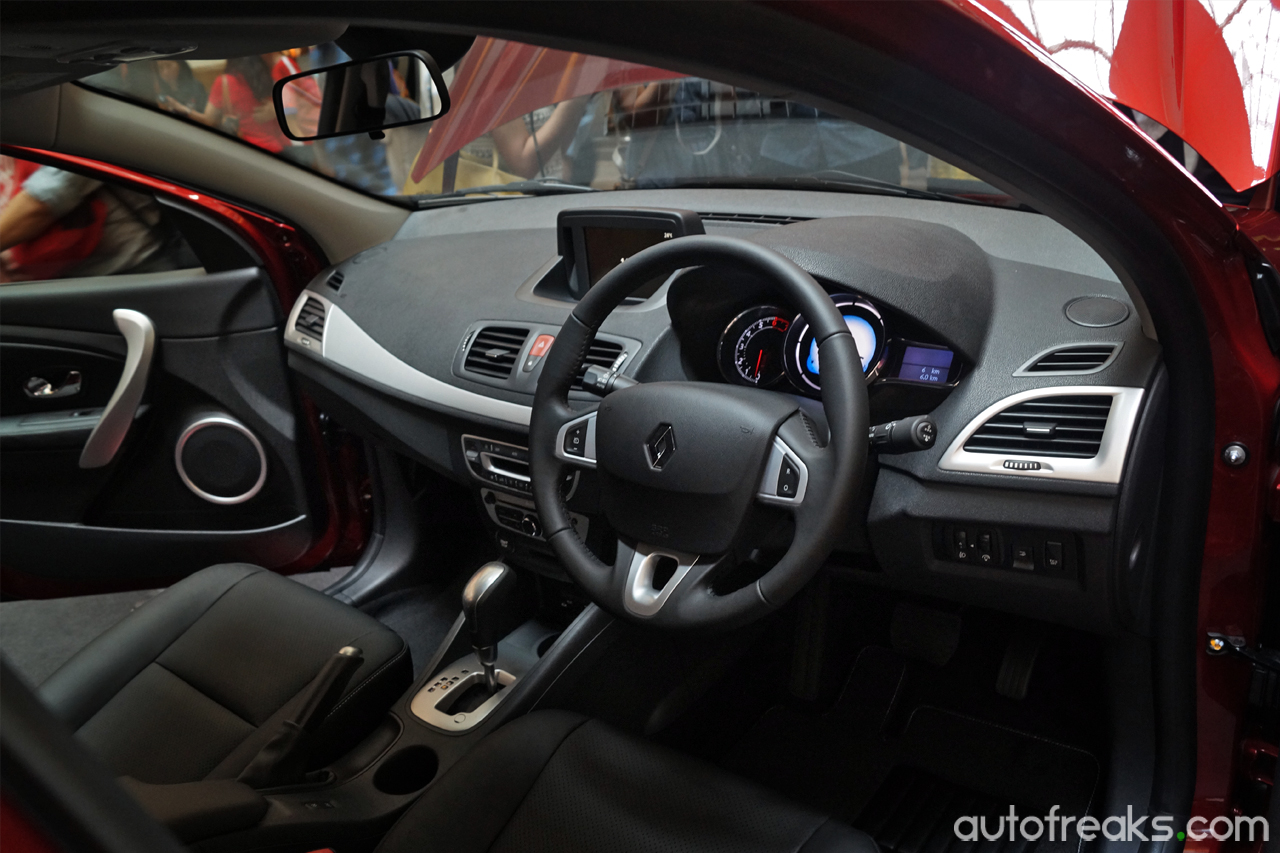 Renault_Fluence_Facelift_Launch (3)