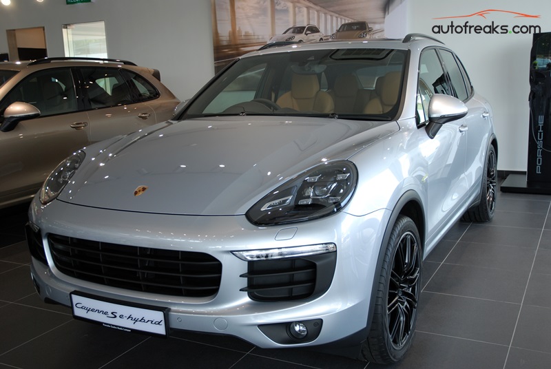 2015 Porsche Cayenne  (4)