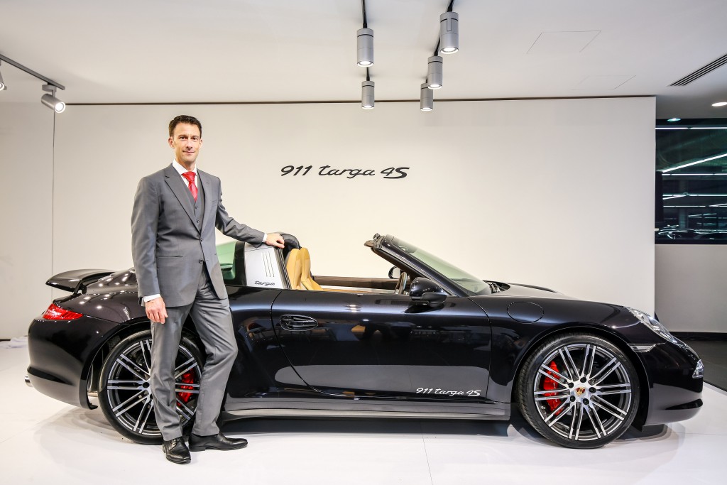 Arnt Bayer, CEO SDAP with 911 Targa 4S (2)
