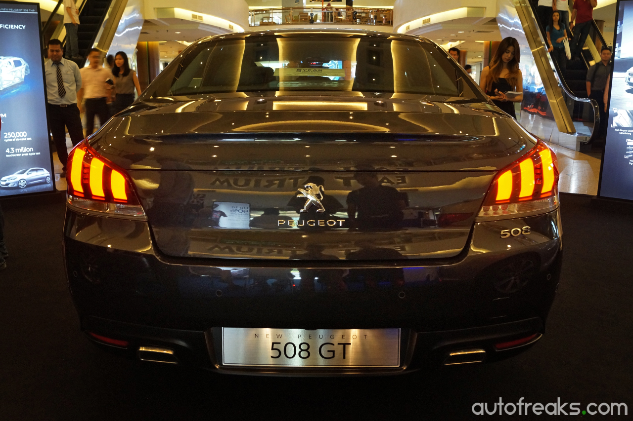 Peugeot_508_Facelift_teaser (7)