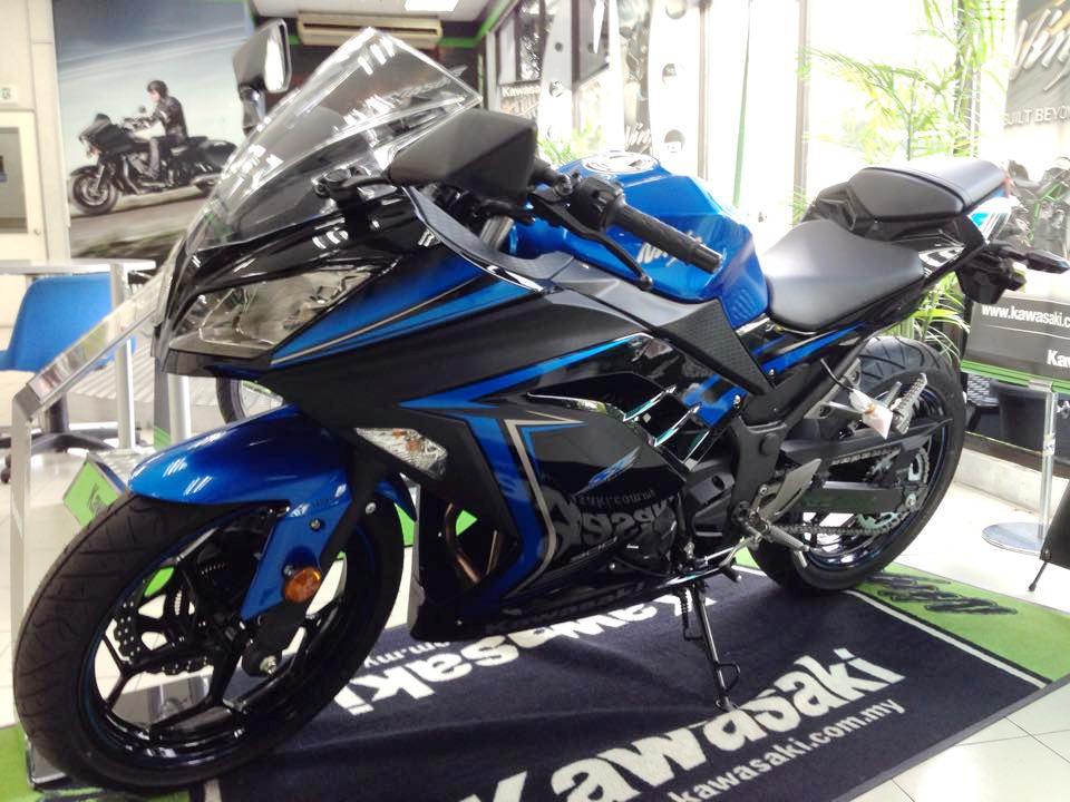 BIKES: Z300 & Ninja 300 make a 'quiet' debut! -