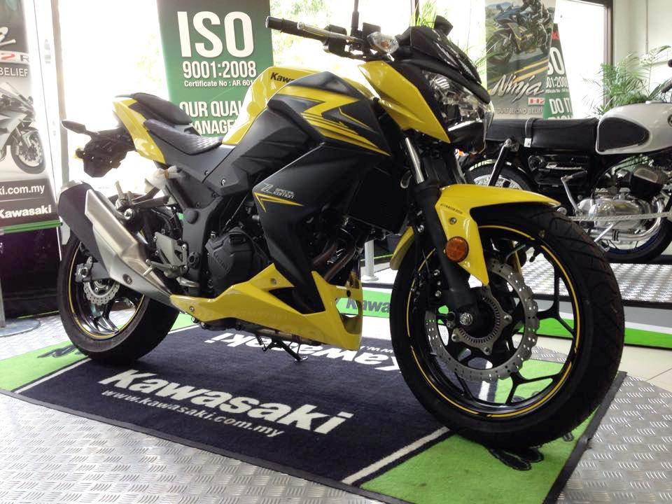 BIKES: Kawasaki Z300 &amp; Ninja 300 make a 'quiet' debut ...