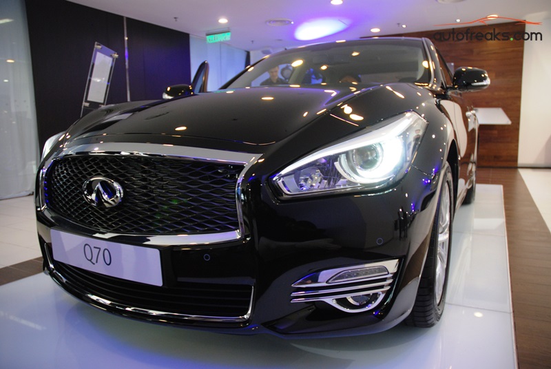 2015 Infiniti Q70 - 14