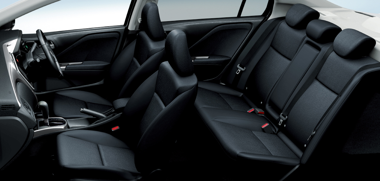 Honda_Grace_LX_Interior_seats