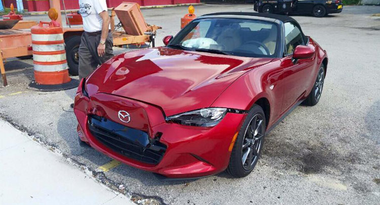 Mazda Miata MX-5 crash