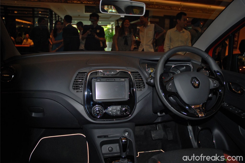 Renault_Captur_Preview_2015 (4)