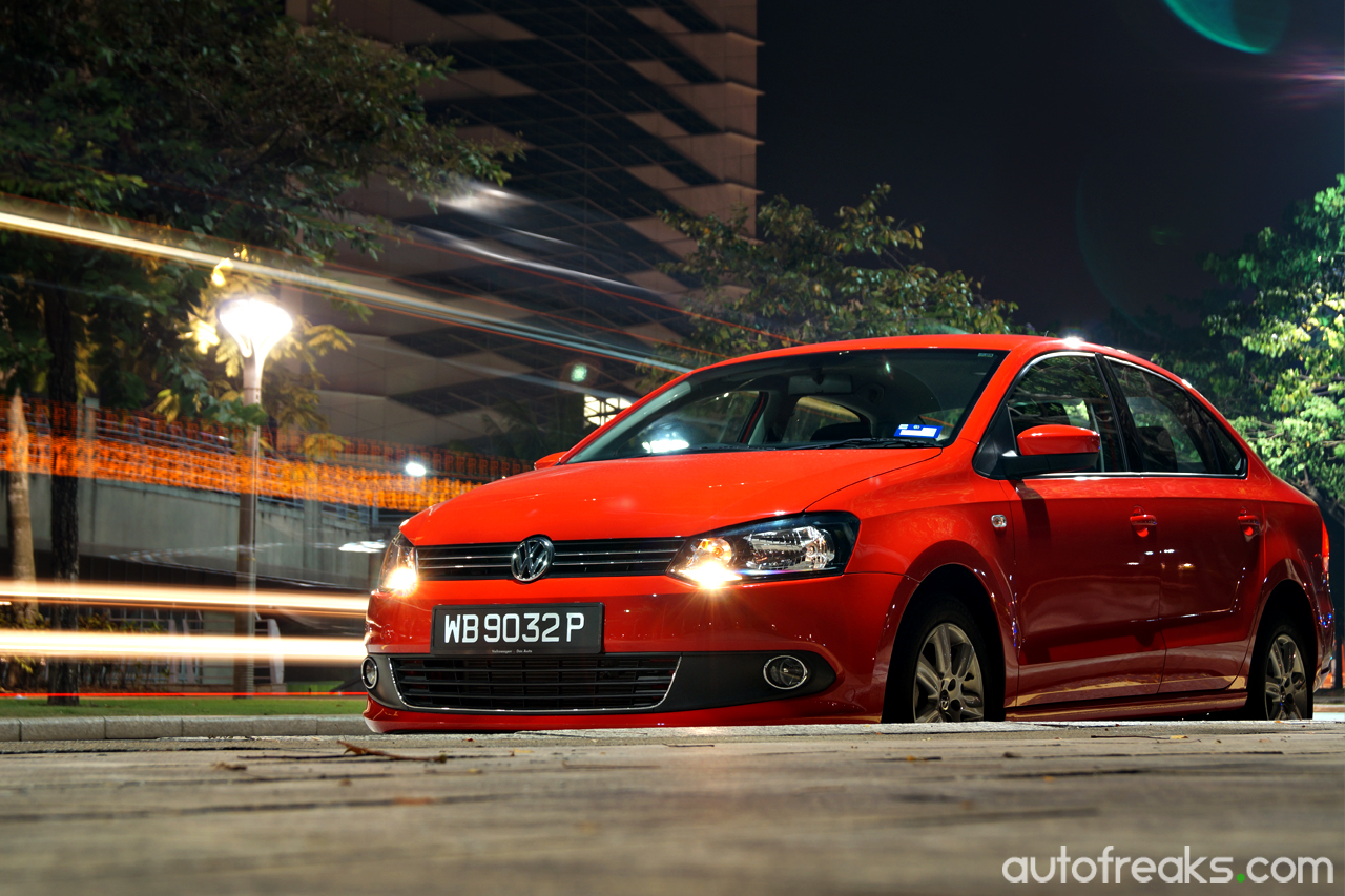 Volkswagen_VW_Polo_Sedan (23)