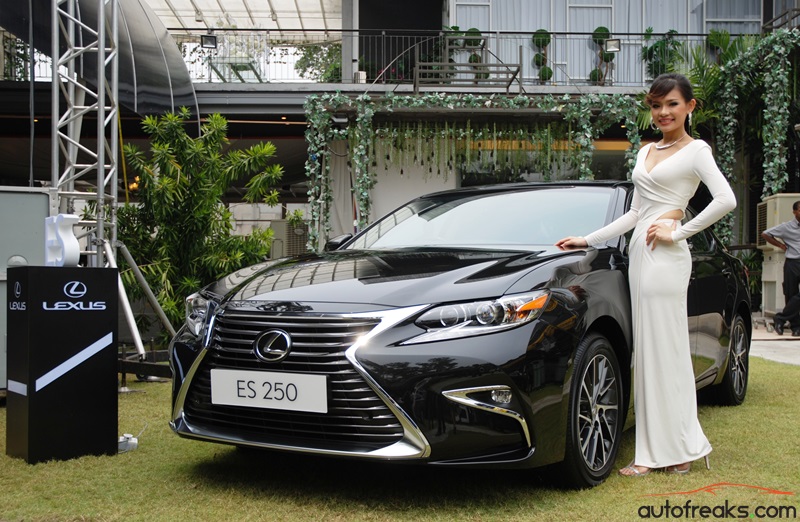 2015 Lexus ES - 19