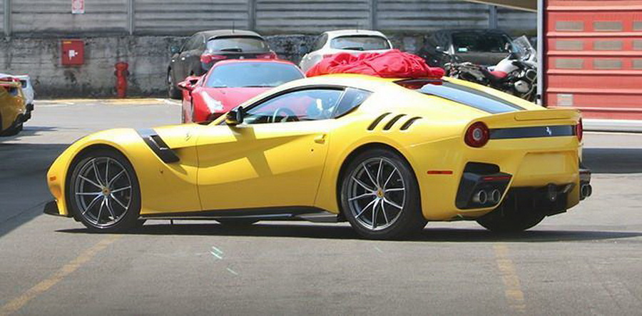 2015_Ferrari_F12_GTO_1
