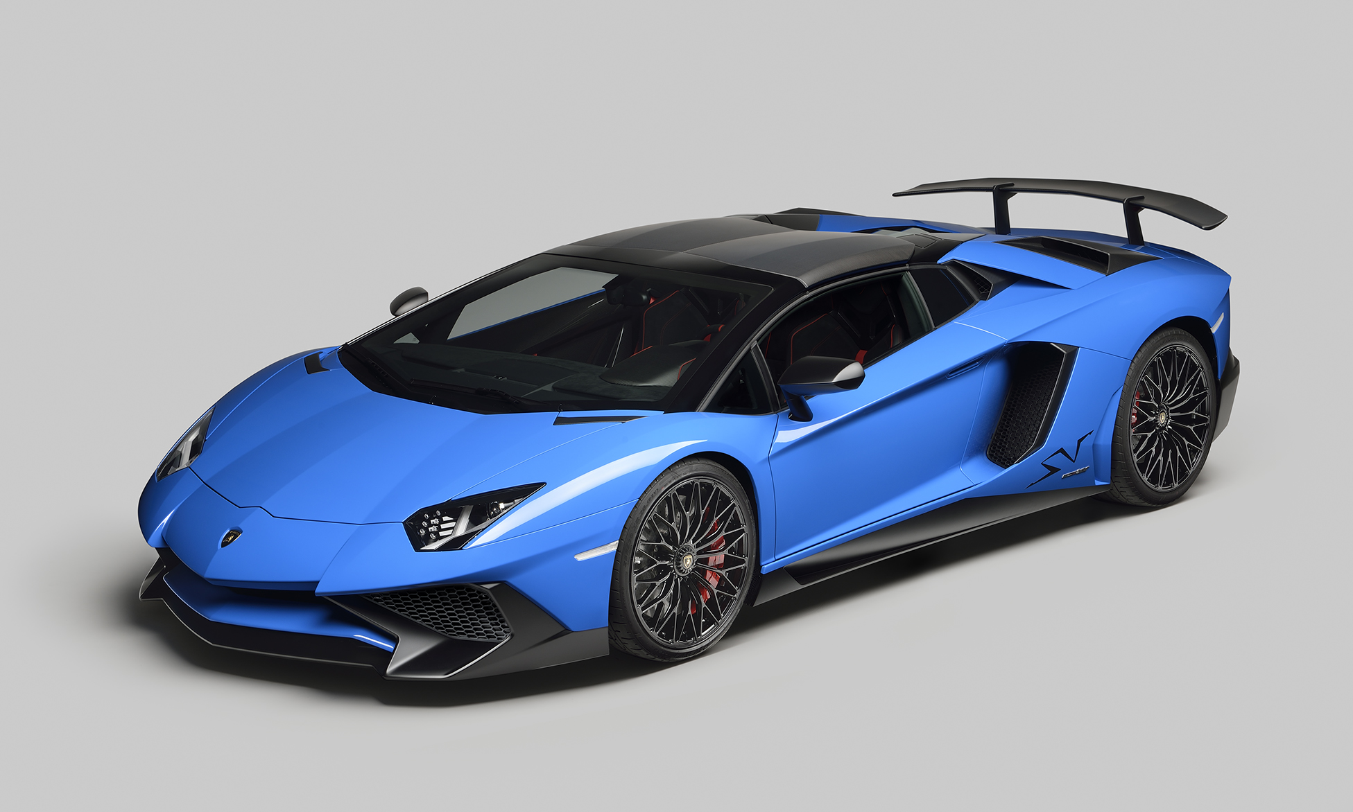 Lamborghini_Aventador_SV_Roadster_1