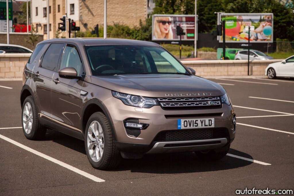 LandRover_Discovery_Sport-001