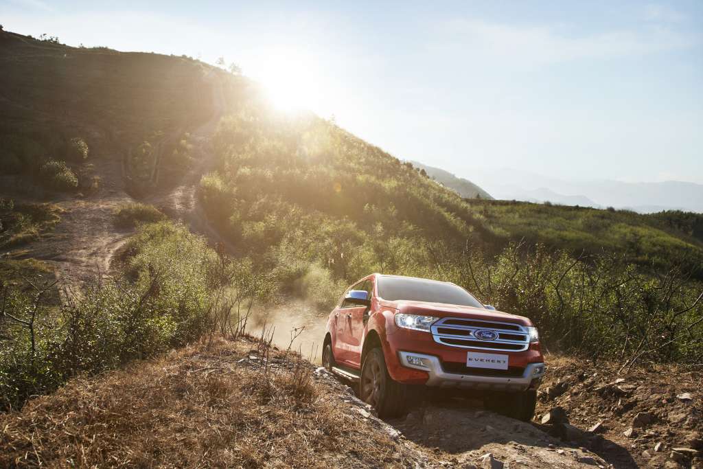 New Ford Everest-Track