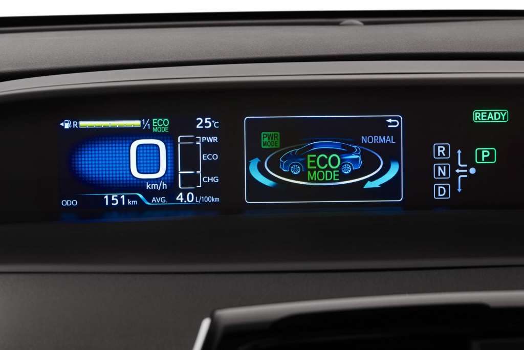2016 Toyota Prius (23)