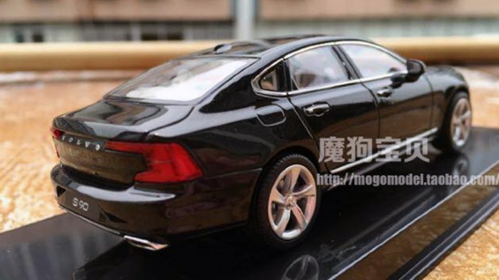 2016_Volvo_S90_Diecast_2