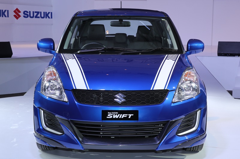 Limited Edition SUZUKI Swift RR2_Front view with Sporty Front Decal