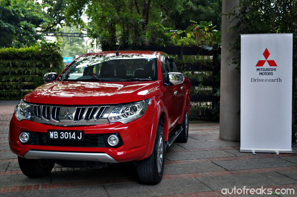 Mitsubishi_Triton_Media_Drive_2015 (19)