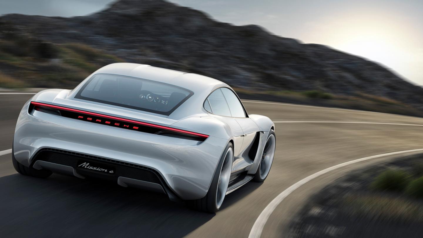 Porsche_Mission_E_Concept_4