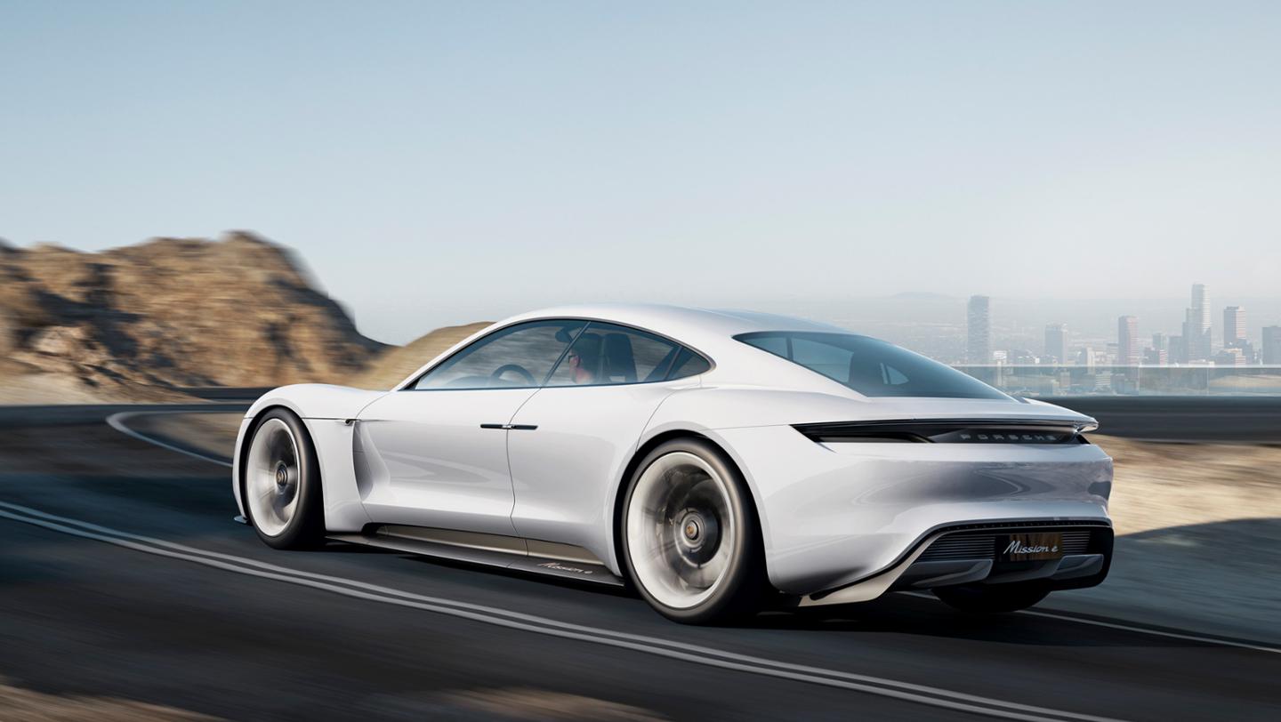 Porsche_Mission_E_Concept_5