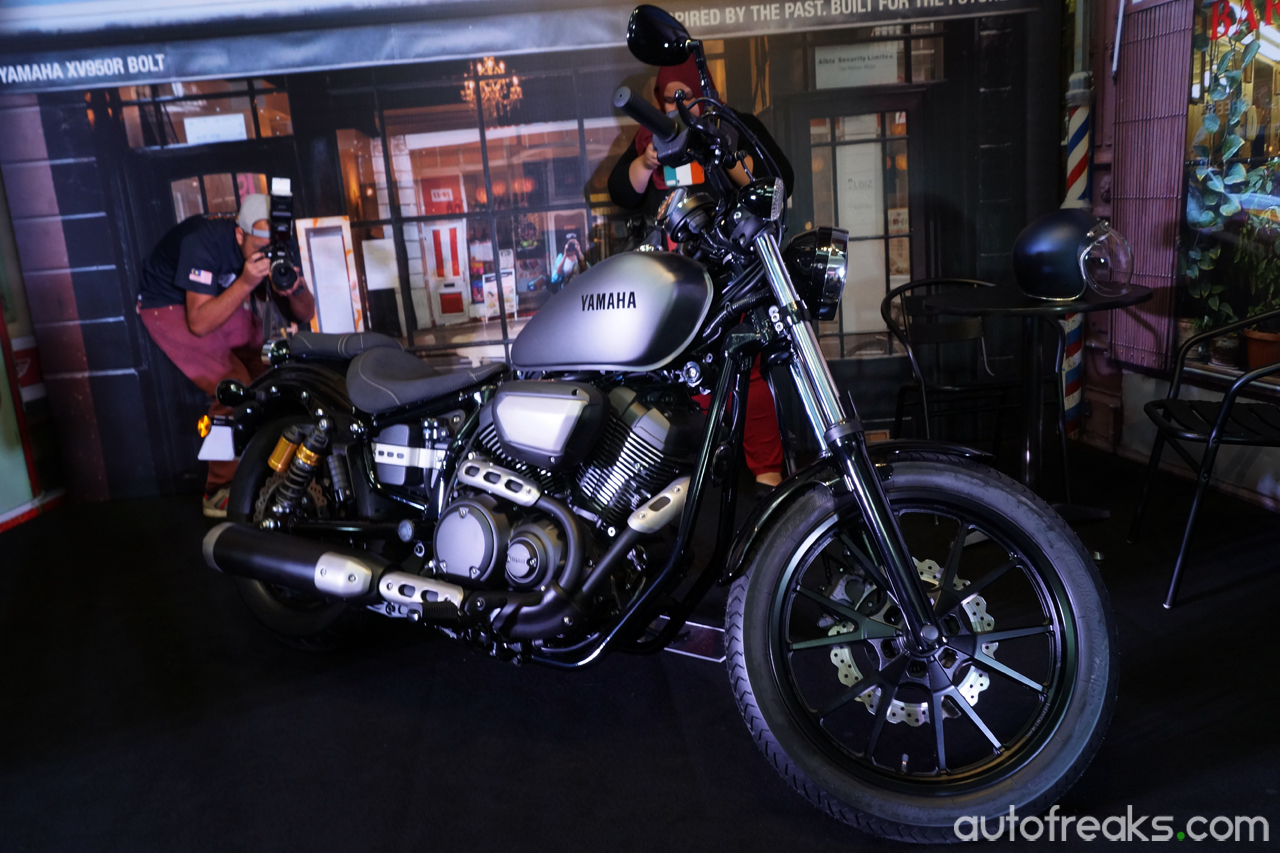 Yamaha_XV905R_Launch (9)