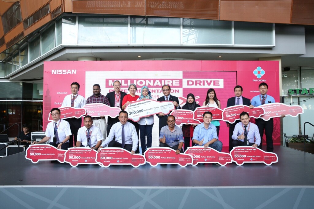 01 Millionaire Drive Prize Presentation_Group Photo