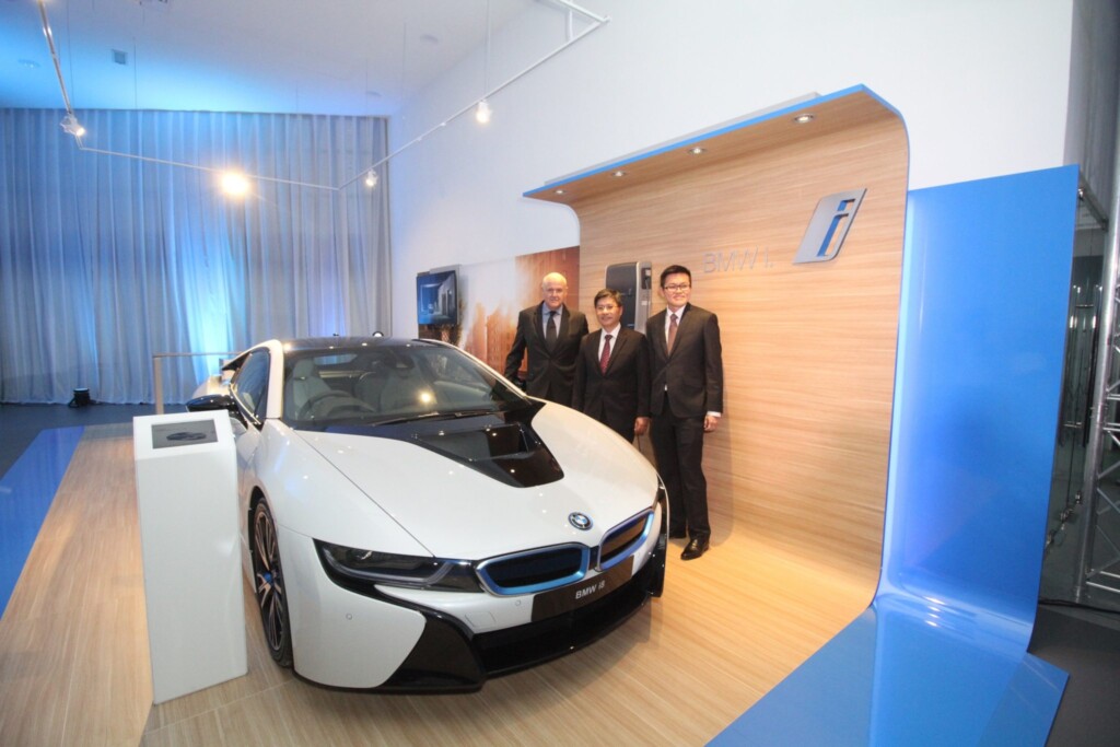 BMW i Dealership launch (4)