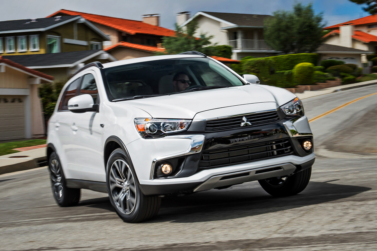 MY16_Mitsubishi_Outlander_Sport_3