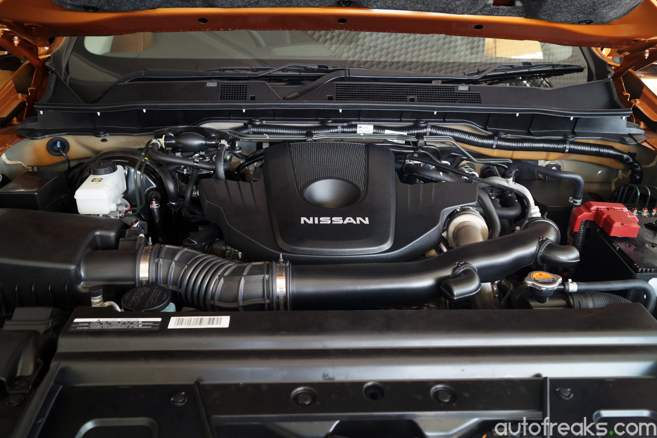 Nissan_Navara_Twin_Cab_VL_1_Engine