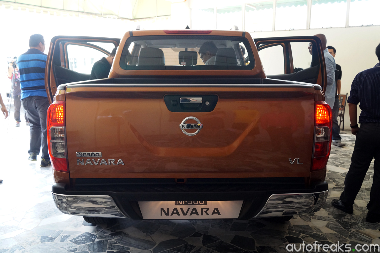 Nissan_Navara_Twin_Cab_VL_7